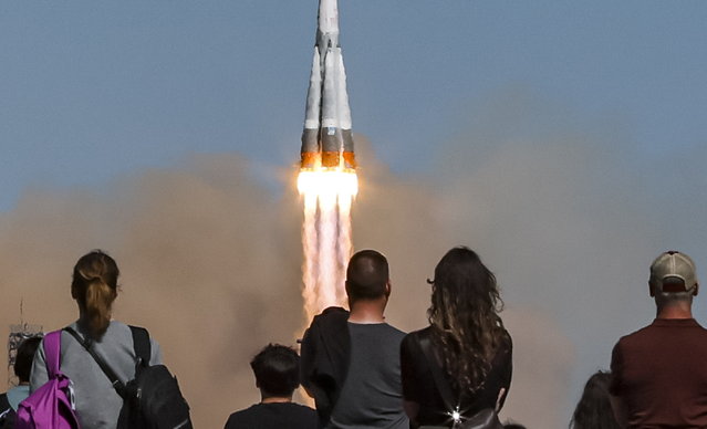 The Soyuz-2.1a booster rocket with the Soyuz MS-27 spacecraft lifts off from the launch pad at the Baikonur Cosmodrome, Kazakhstan, 08 April 2025. The rocket is carrying crew members Roscosmos cosmonauts Commander Sergey Ryzhikov, Flight Engineer Alexey Zubritsky, and NASA astronaut Flight Engineer Jonny Kim to the International Space Station (ISS). (Photo by Yuri Kochetkov/EPA)