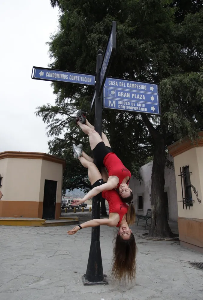 Urban Pole Dancing in Mexico