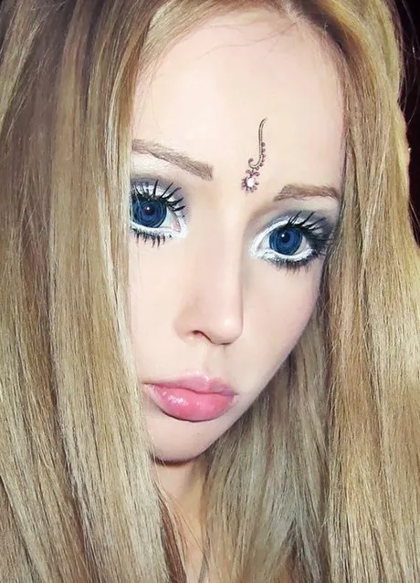 Human Barbie Doll Valeria Lukyanova aka Naamah (Нахема) From The Ukraine