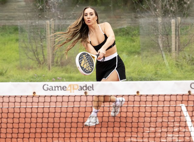 Lauryn Goodman plays padel tennis In Hove, UK on October 10, 2025. The influencer was spotted enjoying a game of the popular sport on the south coast, just days after it emerged that she had been on a date with the number one British tennis star. Flaunting her figure in a tiny tennis skirt and cropped top, Lauryn tightened her laces on the sidelines before showing off her ball skills on the court. (Photo by Splash News and Pictures)