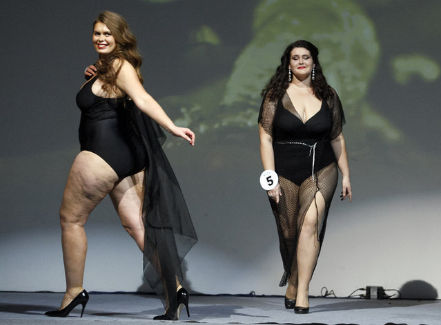 Contestants compete during the “Miss Ukraine Plus Size” beauty pageant in Kiev, Ukraine on October 29, 2018. (Photo by Pavlo Gonchar/SOPA Images via ZUMA Wire)