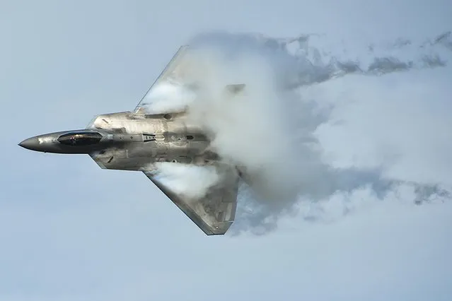 A U.S. Air Force F-22 Raptor takes to the sky at the Gulf Coast Salute open house and air show over Tyndall Air Force Base near Panama City, Florida, in this picture taken April 11 and released April 15, 2015. (Photo by Tech. Sgt. Javier Cruz/Reuters/U.S. Air Force)