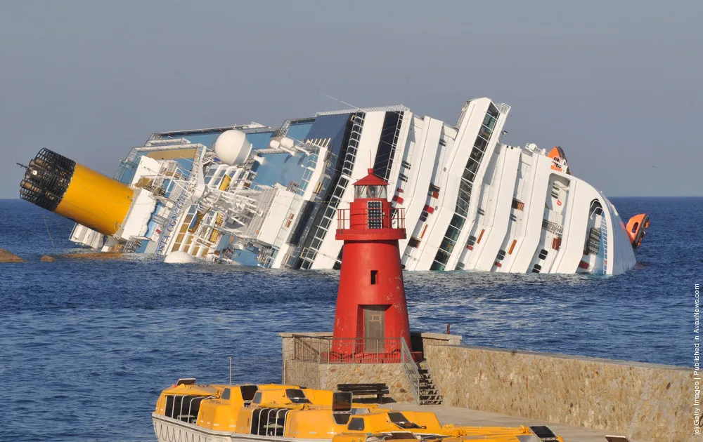 Cruise Ship Costa Concordia Runs Aground Off Giglio