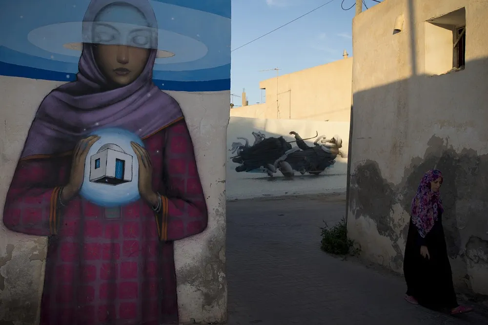 Street Murals Bloom in Tunisia