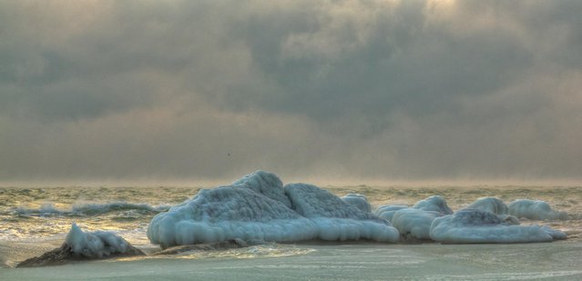 “I See Sea” by Dmytriy Dokunov. The frozen Black Sea. Odessa, Ukraine; January, 2012. (Photo by Дмитрий Докунов)