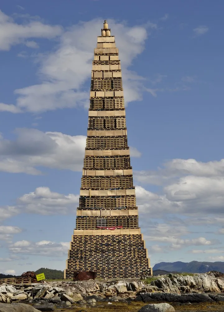 Slinningsbålet – The Biggest Bonfire in the World