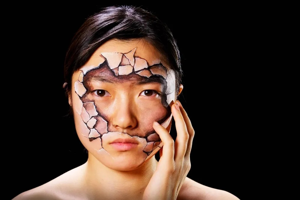 Artist Hikaru Cho Takes Part in the Amnesty International's Global Campaign “My Body My Rights”