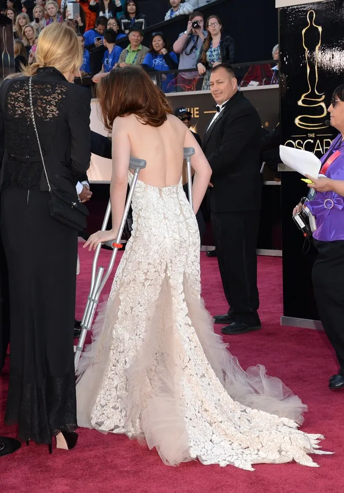 Why is Kristen Stewart on Crutches?