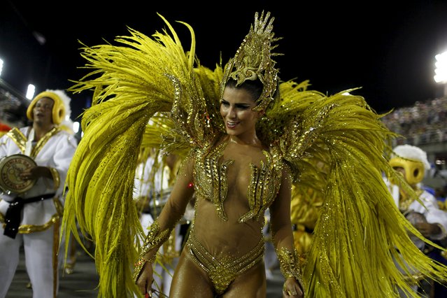Uniao da Ilha samba school's Drum Queen Bianca Leao performs during the carnival parade at the Sambadrome in Rio de Janeiro February 7, 2016. (Photo by Pilar Olivares/Reuters)