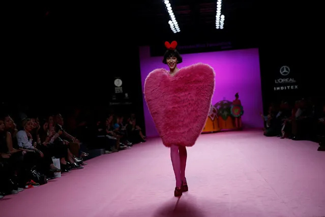 A model presents a creation from Agatha Ruiz de la Prada's Fall/Winter 2017 collection during the Mercedes-Benz Fashion Week in Madrid, Spain, February 17, 2017. (Photo by Juan Medina/Reuters)