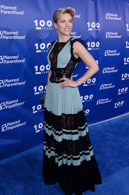 Scarlett Johansson attends the Planned Parenthood 100th Anniversary Gala at Pier 36 on May 2, 2017 in New York City. (Photo by Andrew Toth/Getty Images)