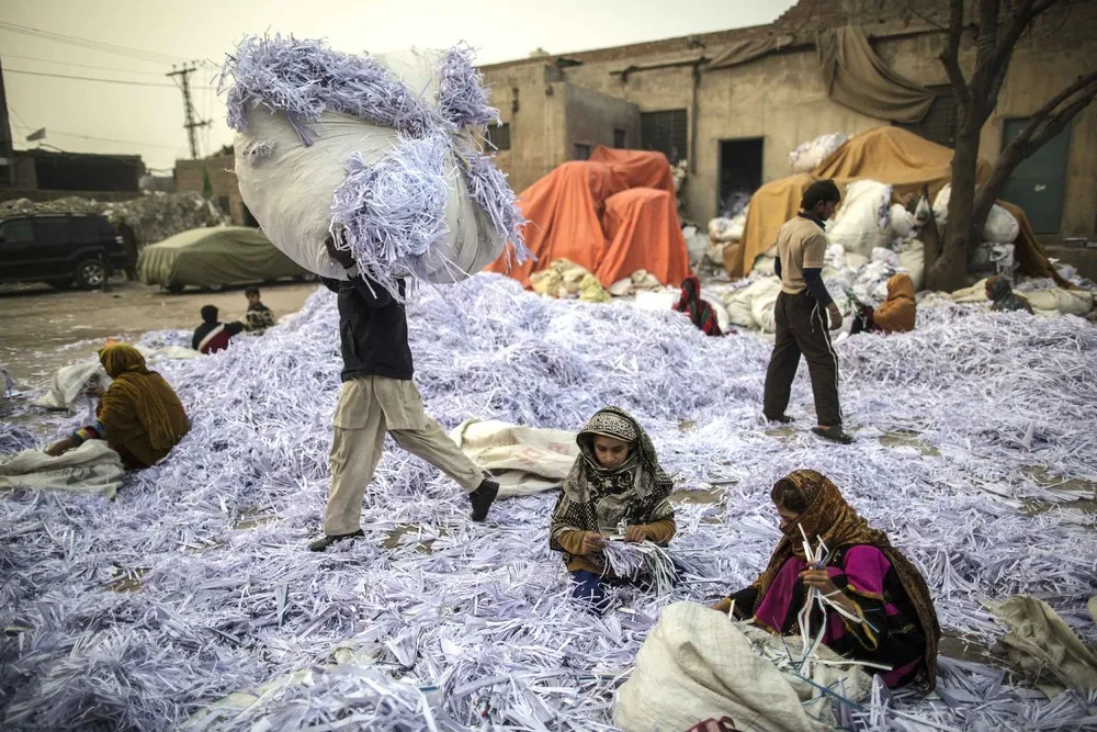 Daily Life in a Slum on the Outskirts of Lahore, Pakistan