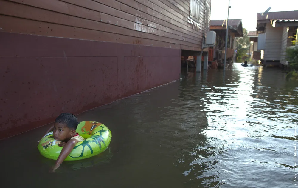 Floods Continue To Ravage Parts Of Thailand