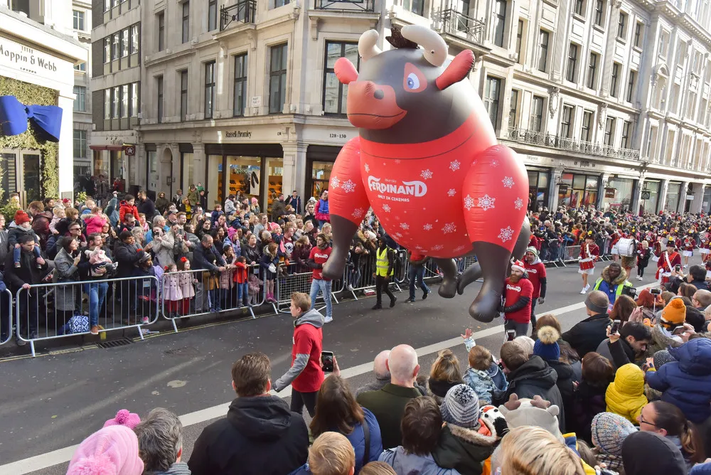 Hamleys Christmas Toy Parade 2017