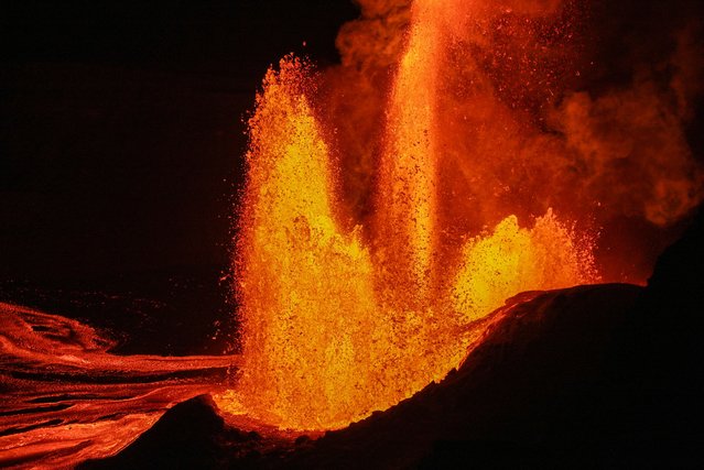 A handout photo made available by the United States Geological Survey shows Hawaii's Kilauea Volcano erupting in Kailua-Kona, Hawaii, 25 May 2025. Episode 23 of Kilauea's ongoing summit eruption, marked by the onset of sustained lava fountains, began at 4:15 p.m. Hawaii Standard Time (HST) on 25 May. (Photo by M. Patrick/United States Geological Survey/EPA/EFE)