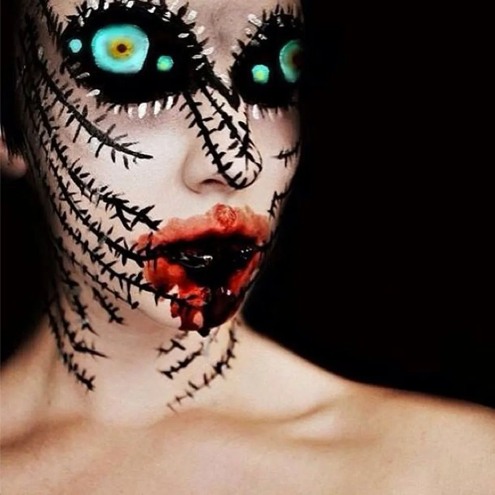 Make-up Artist Stephanie Fernandez