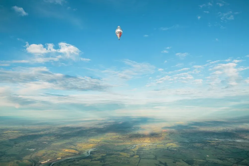 Hot Air Balloon Flight around the Globe
