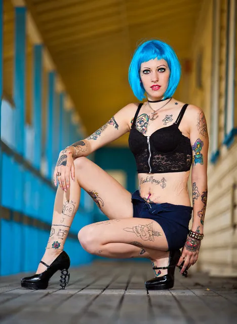 Hot tattooed girl. Roxy Rage