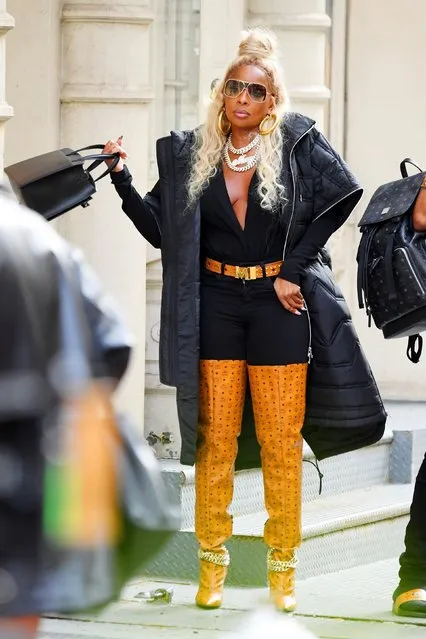 American singer-songwriter Mary J. Blige films outside of the MCM store in SoHo, New York on September 16, 2020 wearing MCM head to toe. (Photo by Backgrid USA)
