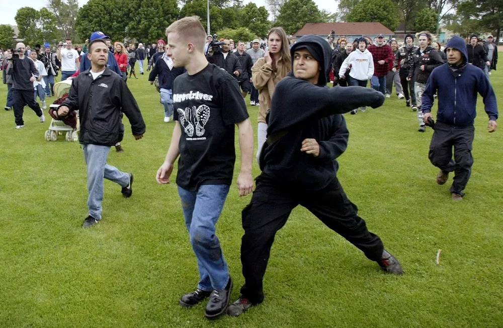 Simple Some Photos: Violence