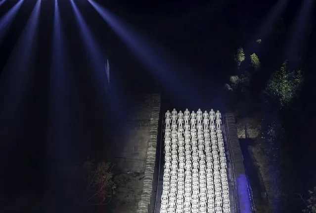 Five hundred replicas of Stormtrooper characters from "Star Wars" are placed on the steps at the Juyongguan section of the Great Wall of China during a promotional event for "Star Wars: The Force Awakens" film, on the outskirts of Beijing, China, October 20, 2015. (Photo by Jason Lee/Reuters)