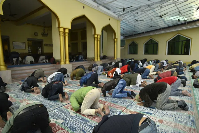 Nepalese Muslims offering Friday ritual prayer after nine months in mosque at Nepal Jame Masjid, Kathmandu, Nepal on Friday, December 18, 2020. Nepal government had decided to open masjid after nine months of closure. (Photo by Narayan Maharjan/NurPhoto via Getty Images)
