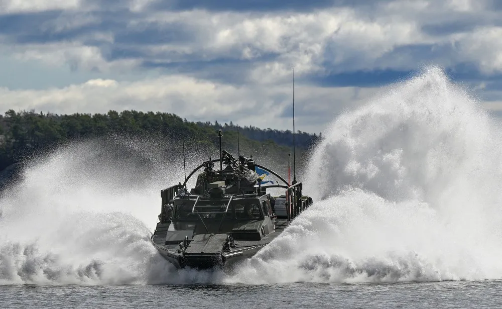 Some Photos In Motion, Part 2/2