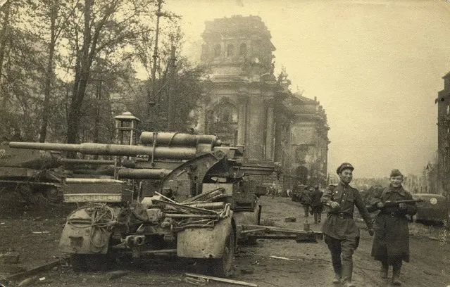 Russian soldiers are pictured next to the Reichstag building in this undated photo taken May 1945 in Berlin. Some 70 years on from the Battle for Berlin, instrumental in the end of World War II, Reuters photographer Fabrizio Bensch unearthed pictures by Red Army photographer Georgiy Samsonov, showing his portrayal of a city laid siege. (Photo by Georgiy Samsonov/Reuters/MHM)