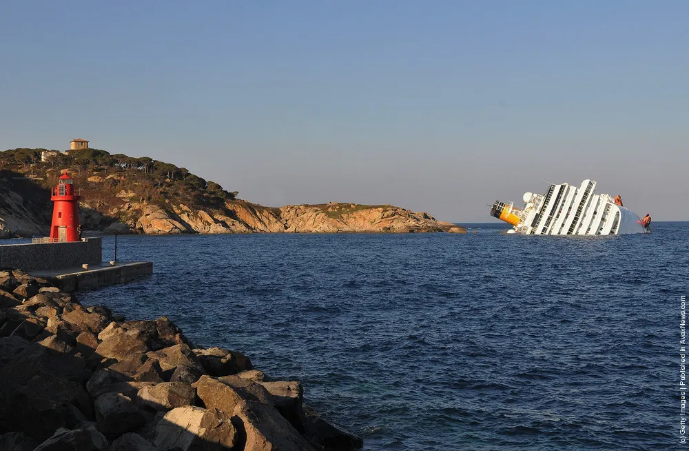 Cruise Ship Costa Concordia Runs Aground Off Giglio