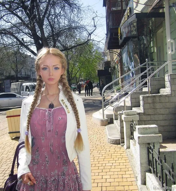 Human Barbie Doll Valeria Lukyanova aka Naamah (Нахема) From The Ukraine