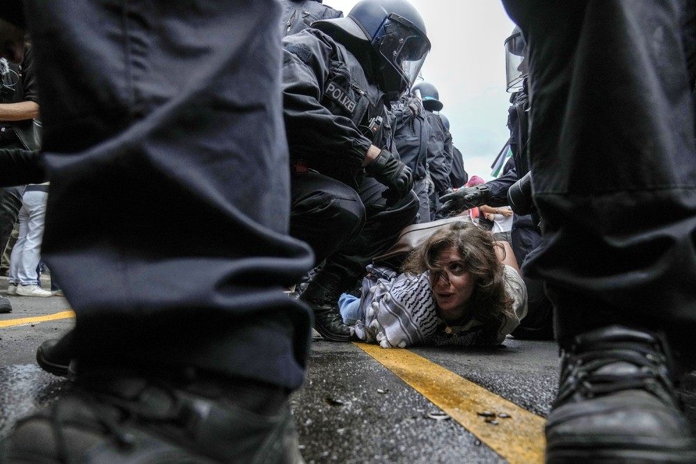 Pictures of the Year 2024, Part 099/240