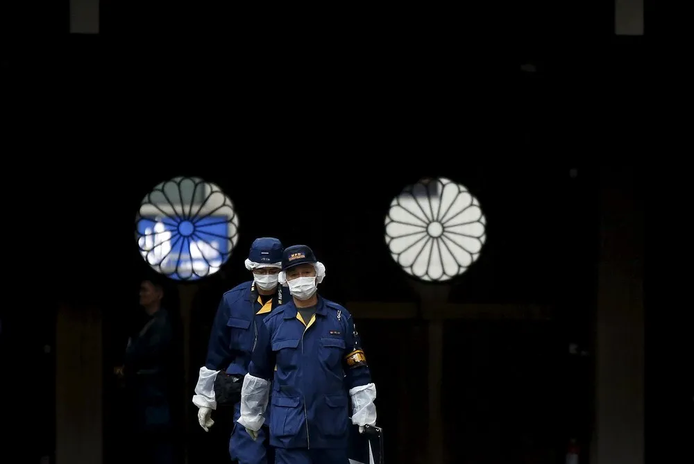 Explosion at Yasukuni Shrine in Japan