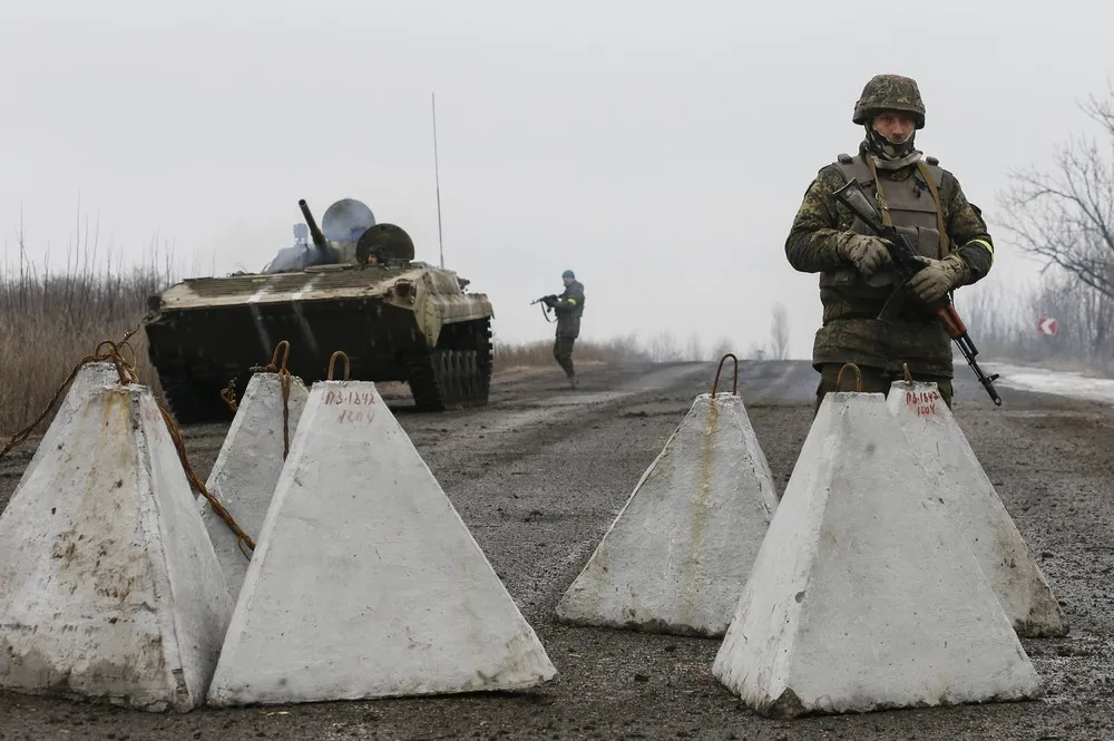 Fighting in Eastern Ukraine Intensifies, Part 1/2