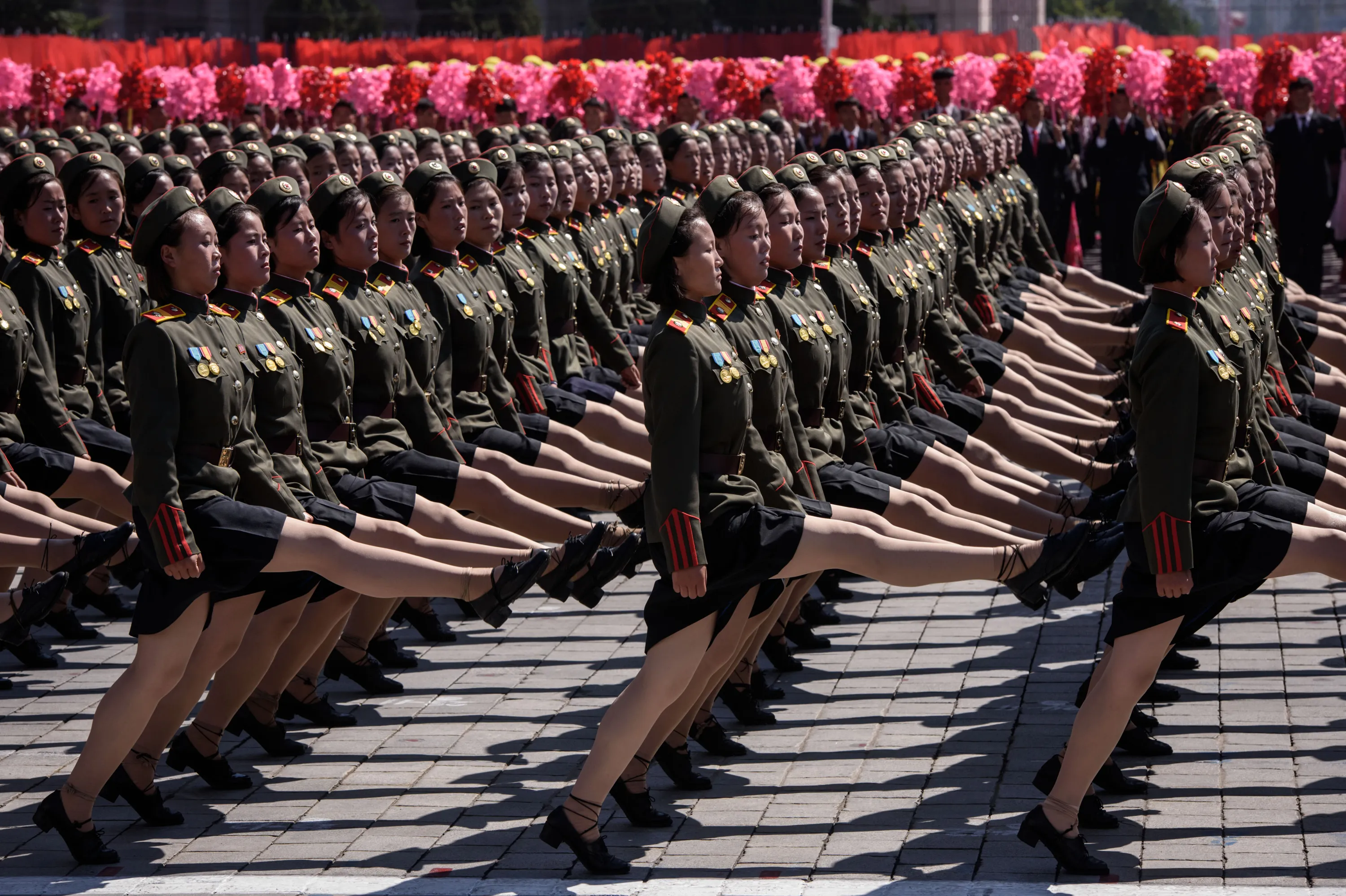 Красивая корея видео. Армия Северной Кореи 2023. Северная Корея девушки маршируют. Парад в Северной Корее 2023. 김일성 КНДР.