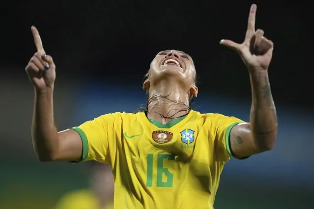 Brazil's Bia Zaneratto celebrates scoring against Paraguay during a women's Copa America semi-final soccer match in Bucaramanga, Colombia, Tuesday, July 26, 2022. Brazil won the match and advances to the finals. (Photo by Dolores Ochoa/AP Photo)
