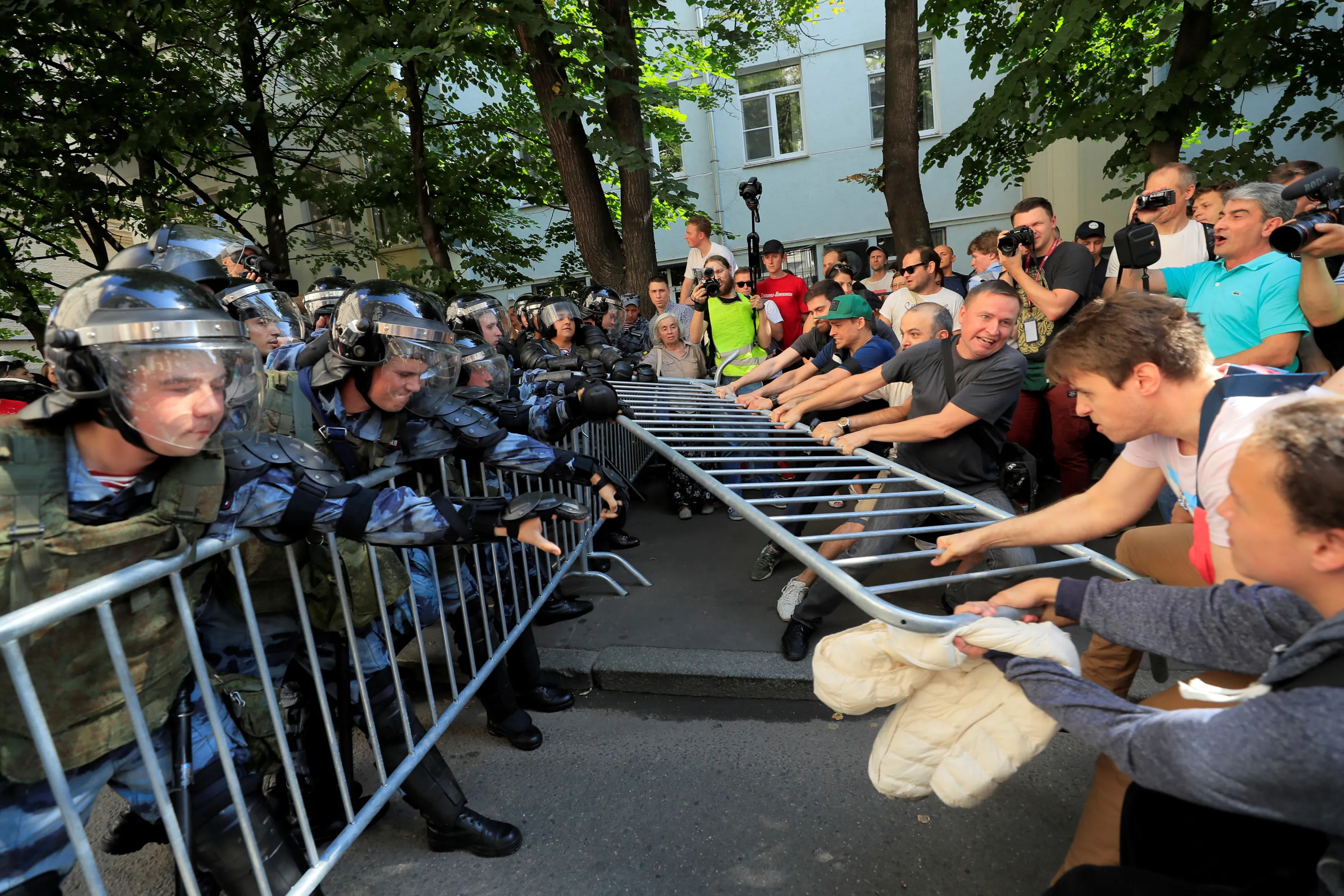 Митинг беспорядки. Митинг 27 июля 2019 в Москве. Массовые протесты в Москве.