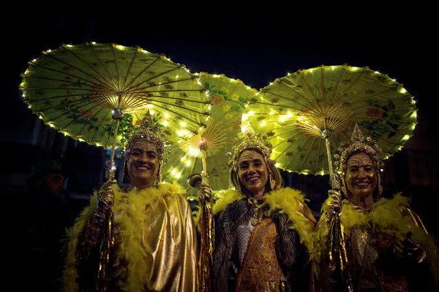 Women celerbrate “Xoves Comadres” during carnival in Verin, Spain, 21 February 2020. During Xoves Comadres night women are given​ ownership of the streets. (Photo by Brais Lorenzo/EPA/EFE)