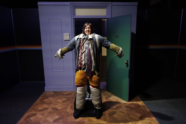 People enjoy the immersive experience exhibition 'The Friends Experience' of the TV show “Friends” held in Madrid, Spain, 18 March 2025. The exhibition runs from 17 March to 29 June 2025. (Photo by Sergio Perez/EPA)