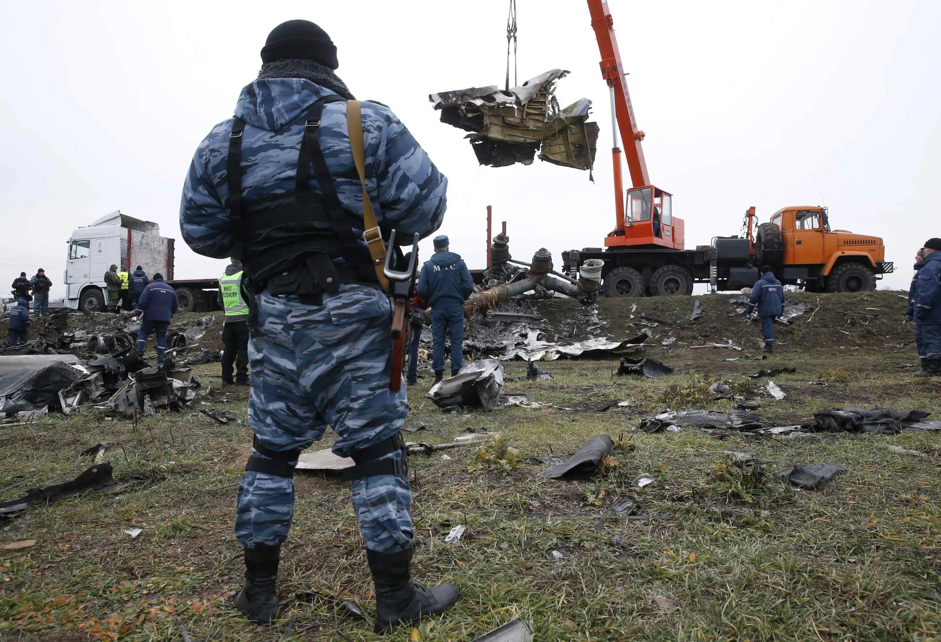 MH17 Wreckage Recovery Begins At Ukraine Crash Site