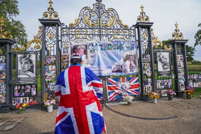 Princess Diana is remembered at her former residence in Kensington Palace on August 31, 2023, on the anniversary of her death 26 years ago. Princess Diana tragically died on 31 August 1997 in a fatal car crash in Paris. (Photo by Amer Ghazzal/Rex Features/Shutterstock)