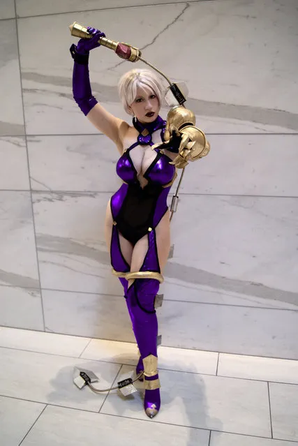 Ivy Valentine – DragonCon 2011. Photo of me4 Outfit, Sword, Armor made by me. (Photo and caption by BelleChere/Emerald Coast Cosplay)