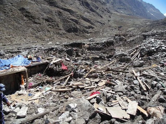 A general view of the aftermath of a massive avalanche triggered by last week's earthquake in Langtang village, Nepal, in this May 2, 2015 police handout photo. (Photo by Reuters)