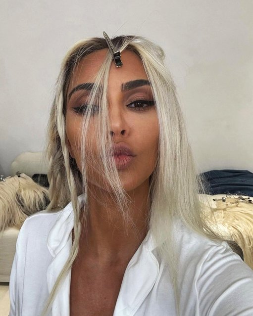 American media personality Kim Kardashian on August 14, 2025 goes back to blonde. (Photo by kimkardashian/Instagram)