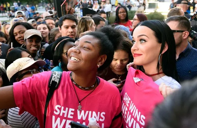 Singer Katy Perry greets people after speaking at a get out the early vote rally as she campaigns for Democratic presidential candidate Hillary Clinton at UNLV on October 22, 2016 in Las Vegas, Nevada. (Photo by David Becker/Getty Images)