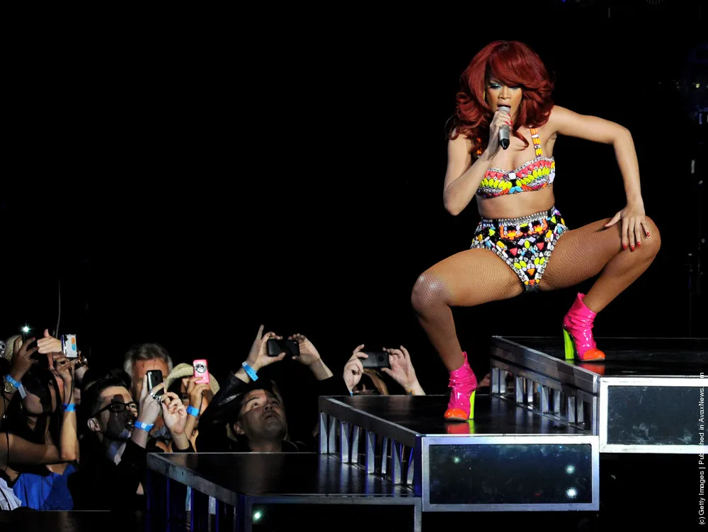 Rihanna Performs at the Staples Center