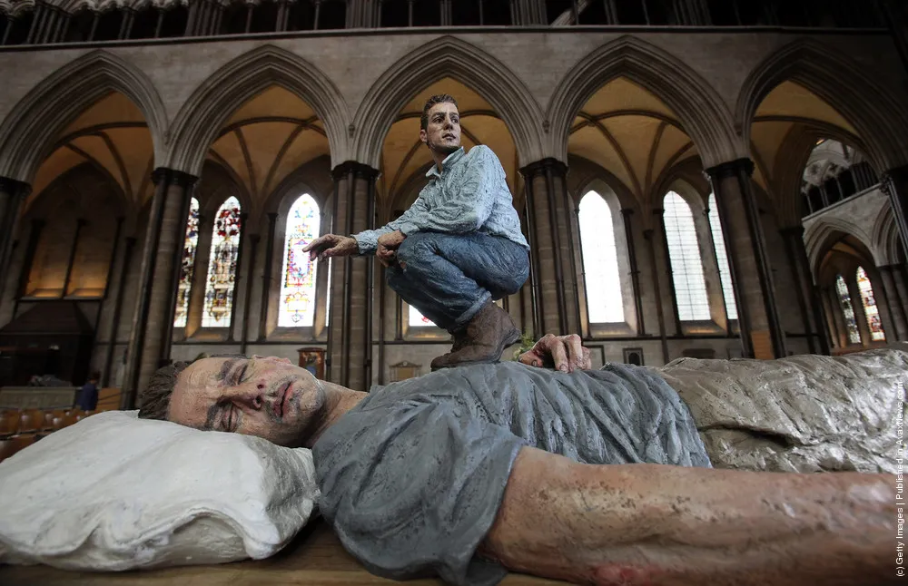Figurative Sculptor Sean Henry's Latest Exhibition At Salisbury Cathedral