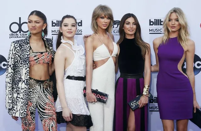 (L-R) Actress/singer Zendaya, actress Hailee Steinfeld, musician Taylor Swift, model Lily Aldridge and model Martha Hunt arrive at the 2015 Billboard Music Awards in Las Vegas, Nevada May 17, 2015. (Photo by L. E. Baskow/Reuters)