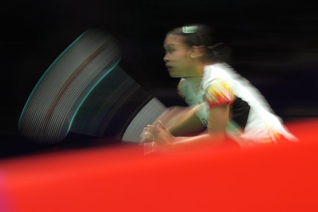 Indonesia's Gregoria Mariska Tunjung returns a shot from Japan's Akane Yamaguchi during round 3 for the Uber Cup Finals in Chengdu in southwestern China's Sichuan Province, Wednesday, May 1, 2024. (Photo by Ng Han Guan/AP Photo)