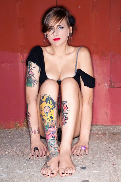 Hot tattooed girl. Tainted Gypsy