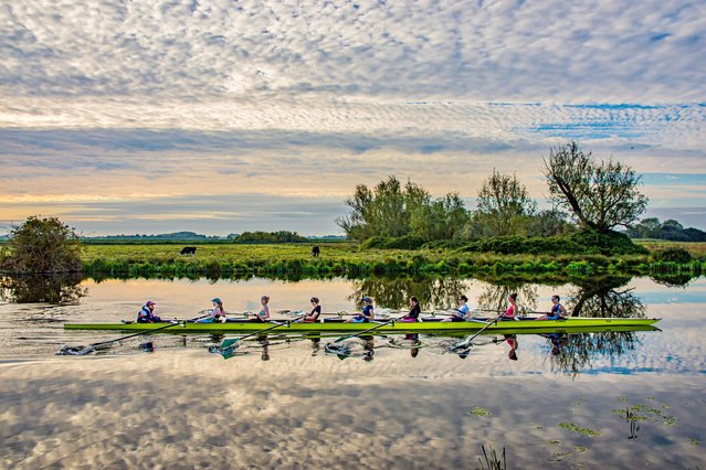 Perfect conditions for rowers speeding through the water on the Great Ouse in Ely, Cambridgeshire, UK, in the early hours of Friday, September 19, 2025. (Photo by Veronica Johansson Poultney/Bav Media)